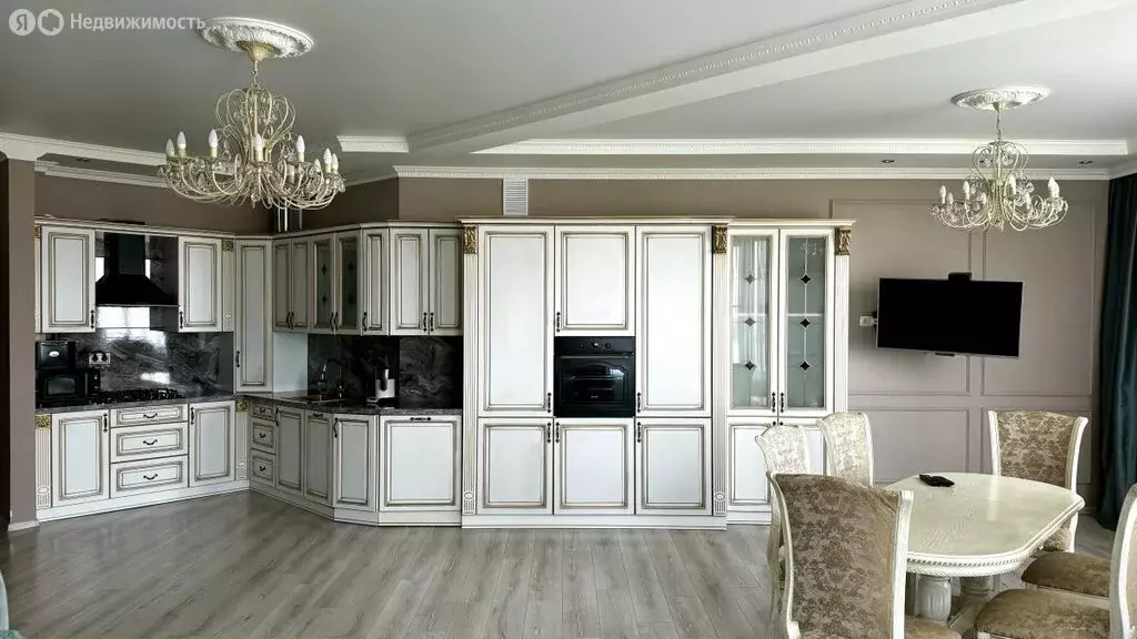 3-комнатная квартира: Воронеж, улица Ломоносова, 53 (110.6 м) - Фото 0