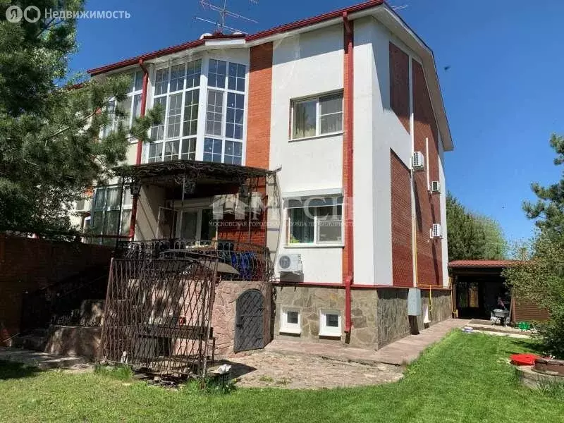 Дом в Троицк, Южная улица, 11 (271.9 м) - Фото 0