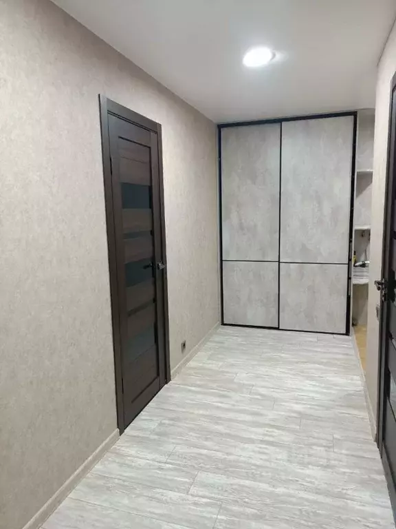 2-к кв. Алтайский край, Барнаул ул. Антона Петрова, 254 (40.5 м) - Фото 1