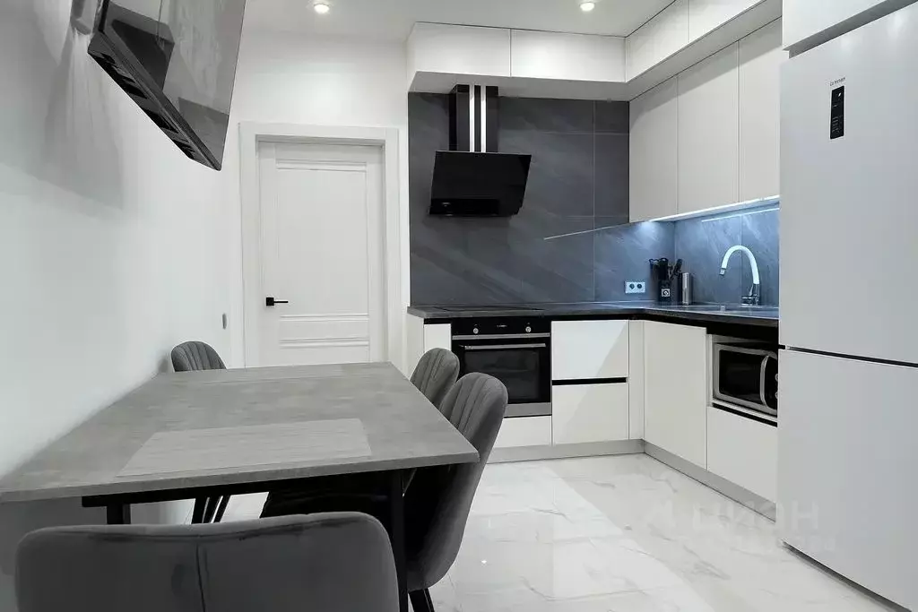 1-к кв. Крым, Симферопольский район, с. Мирное ул. Крымской Весны, 6к2 ... - Фото 2