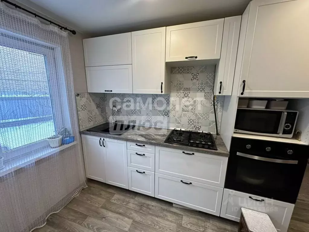 Дом в Омская область, Омск Инженерная ул., 28А (93 м) - Фото 1