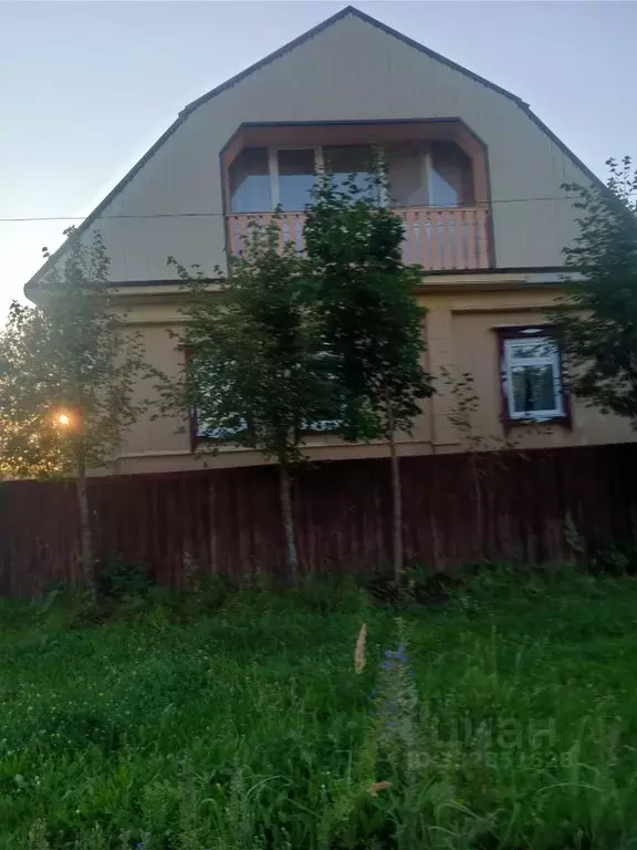 Дом в Башкортостан, Бирский район, с. Угузево Репная ул., 7 (150 м) - Фото 1