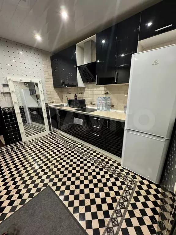 2-к. квартира, 50 м, 29/30 эт. - Фото 0