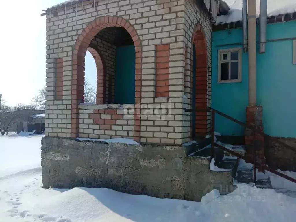 Дом в Ставропольский край, Благодарненский муниципальный округ, с. ... - Фото 2