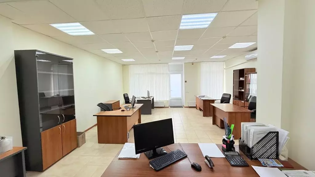 Торговая площадь в Ставропольский край, Ставрополь ул. Пирогова, 92 ... - Фото 2