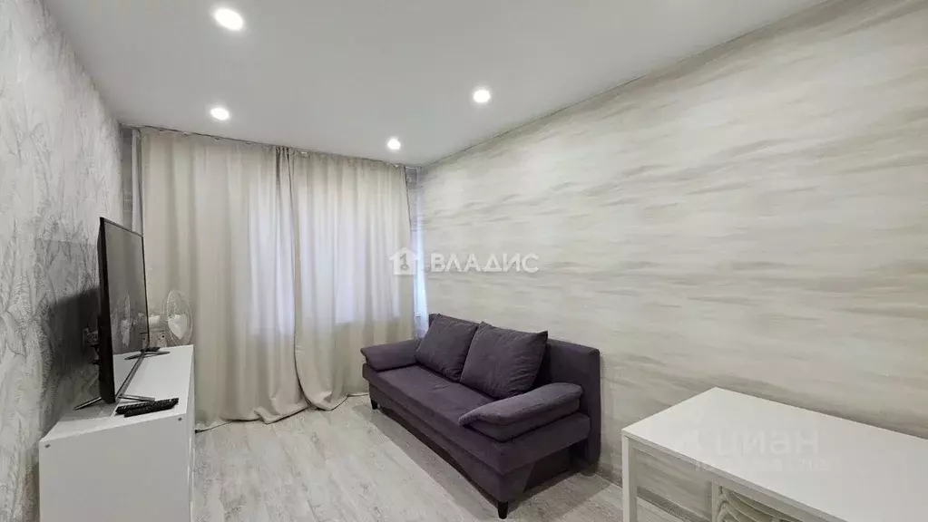 2-к кв. Калининградская область, Калининград ул. Горького, 12 (23.0 м) - Фото 0