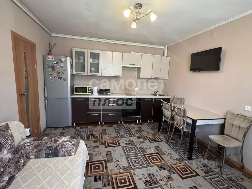 Дом в Алтайский край, Бийск городской округ, пос. Нагорный пер. ... - Фото 1