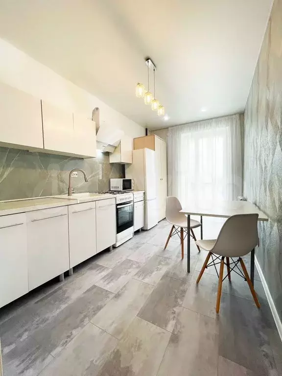 1-к. квартира, 42 м, 2/9 эт. - Фото 0