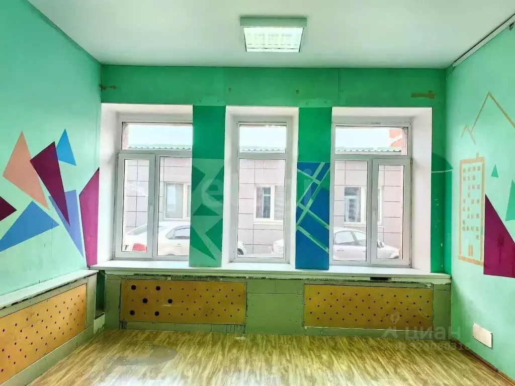 Помещение свободного назначения в Башкортостан, Уфа Комсомольская ул., ... - Фото 1