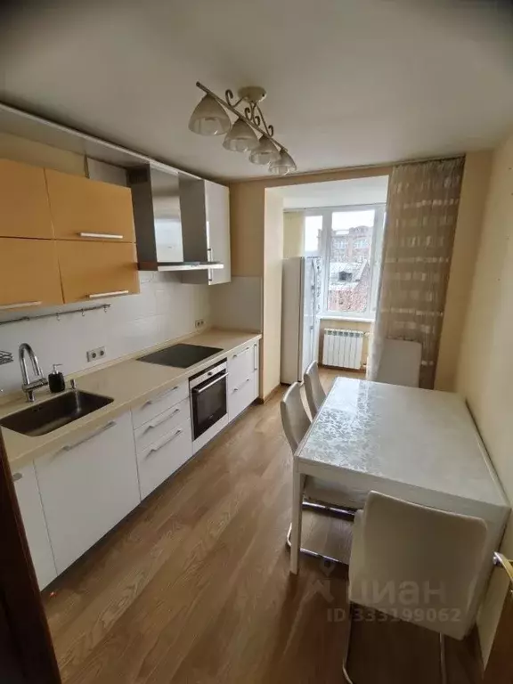 3-к кв. Иркутская область, Иркутск ул. Чехова, 10 (75.0 м) - Фото 1
