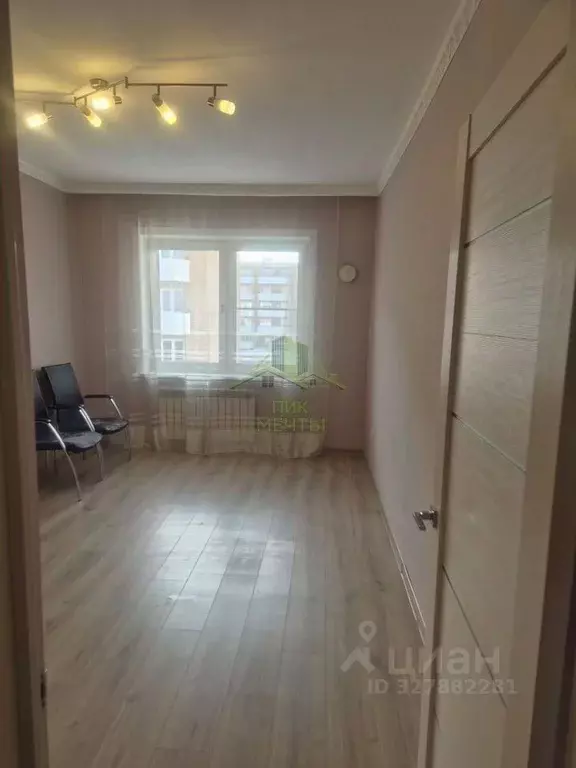 2-к кв. Бурятия, Улан-Удэ 140А мкр, 24 (56.4 м) - Фото 1