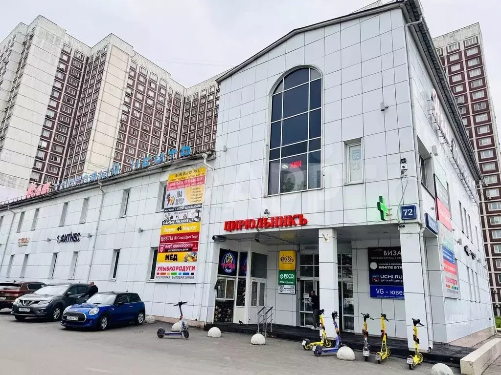 Аренда магазина цветов 85 метров, ТЦ наш, отдельный вход - Фото 0