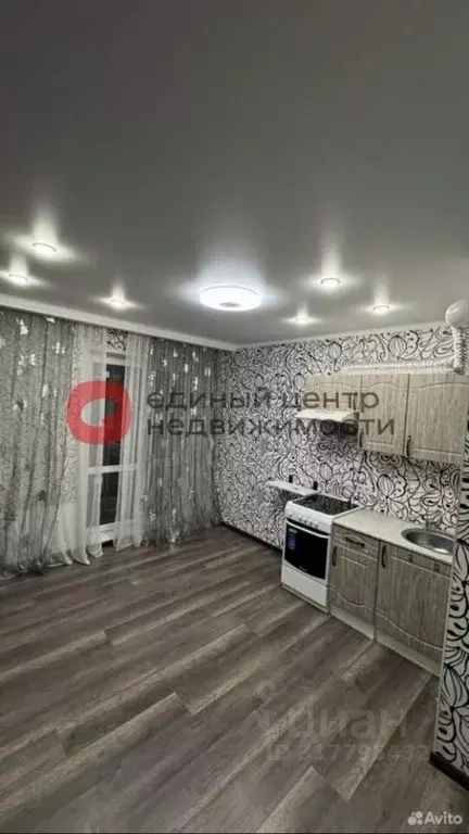 Студия Тюменская область, Тюмень Интернациональная ул., 199к7 (23.9 м) - Фото 0