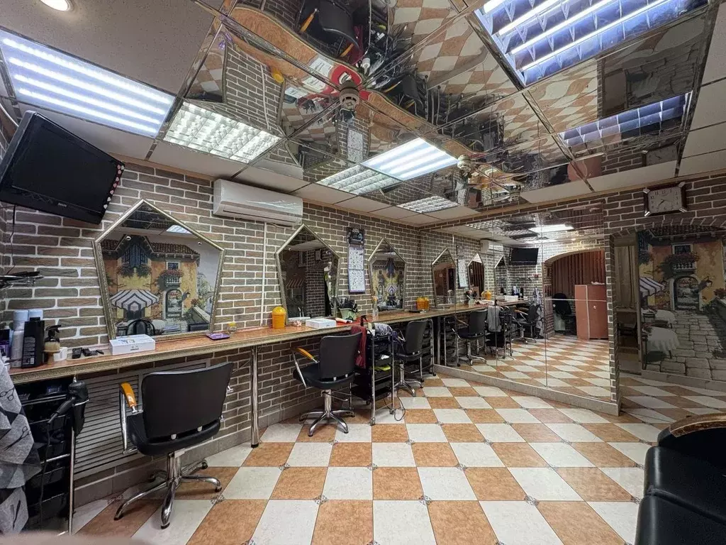 Помещение свободного назначения в Адыгея, Майкоп Депутатская ул., 18 ... - Фото 2