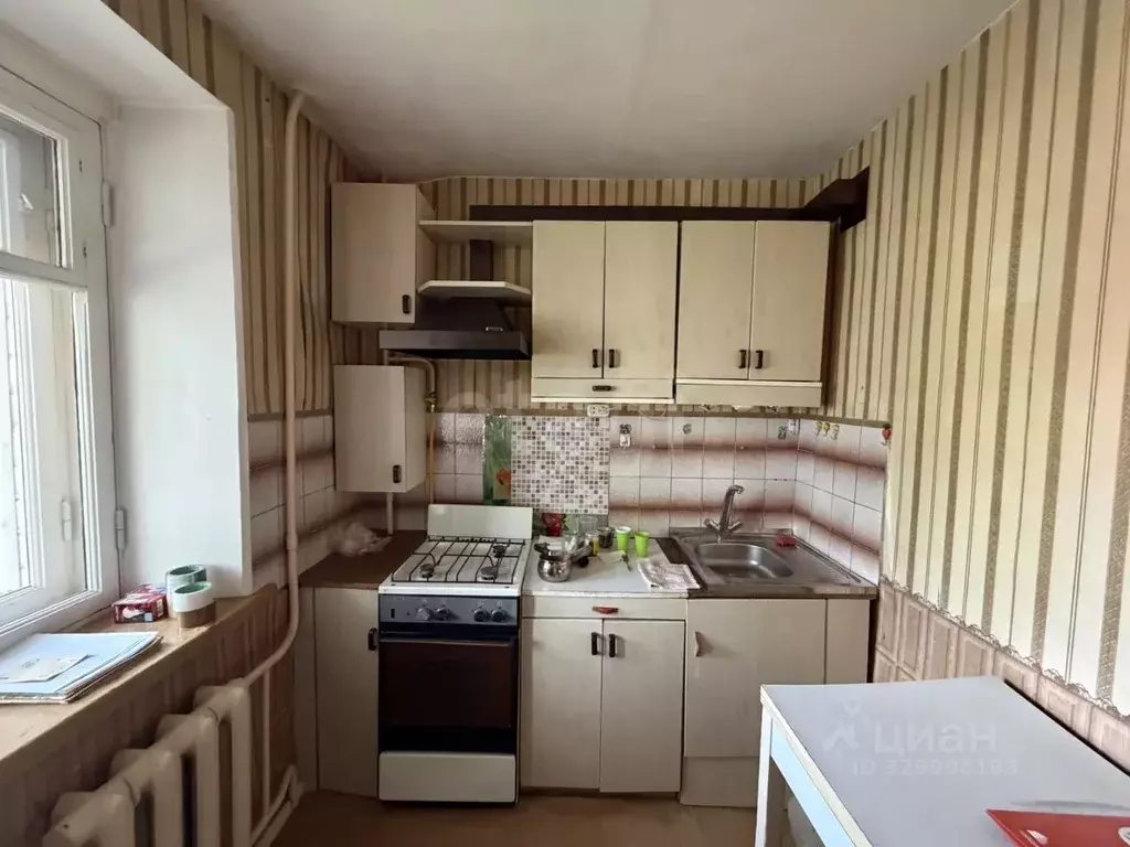 1-к кв. Брянская область, Брянск ул. Дзержинского, 40А (33.4 м) - Фото 1