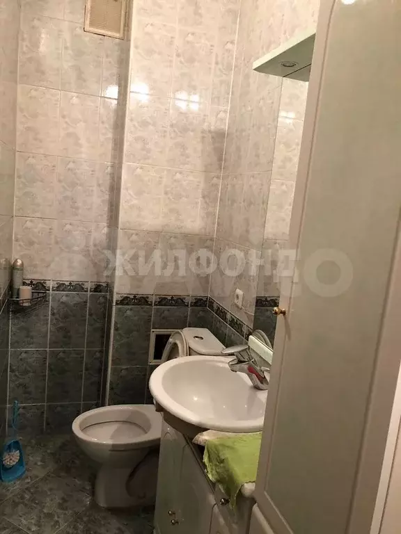Комната 11 м в 3-к., 5/6 эт. - Фото 1