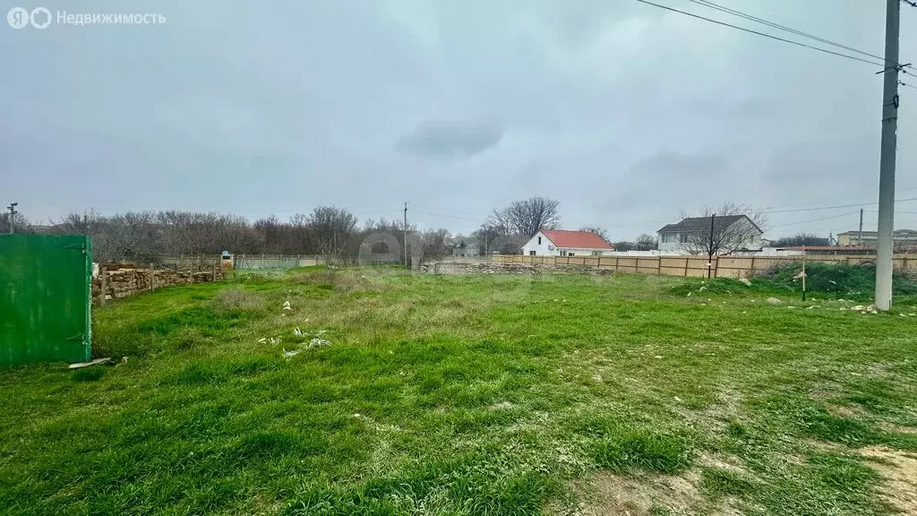 Участок в Черноморское, улица Фрунзе (11.3 м) - Фото 2