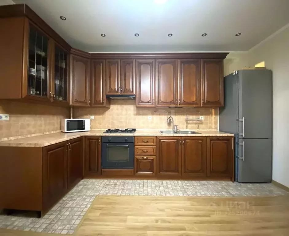 3-к кв. Татарстан, Казань Гвардейская ул., 16б (105.1 м) - Фото 1