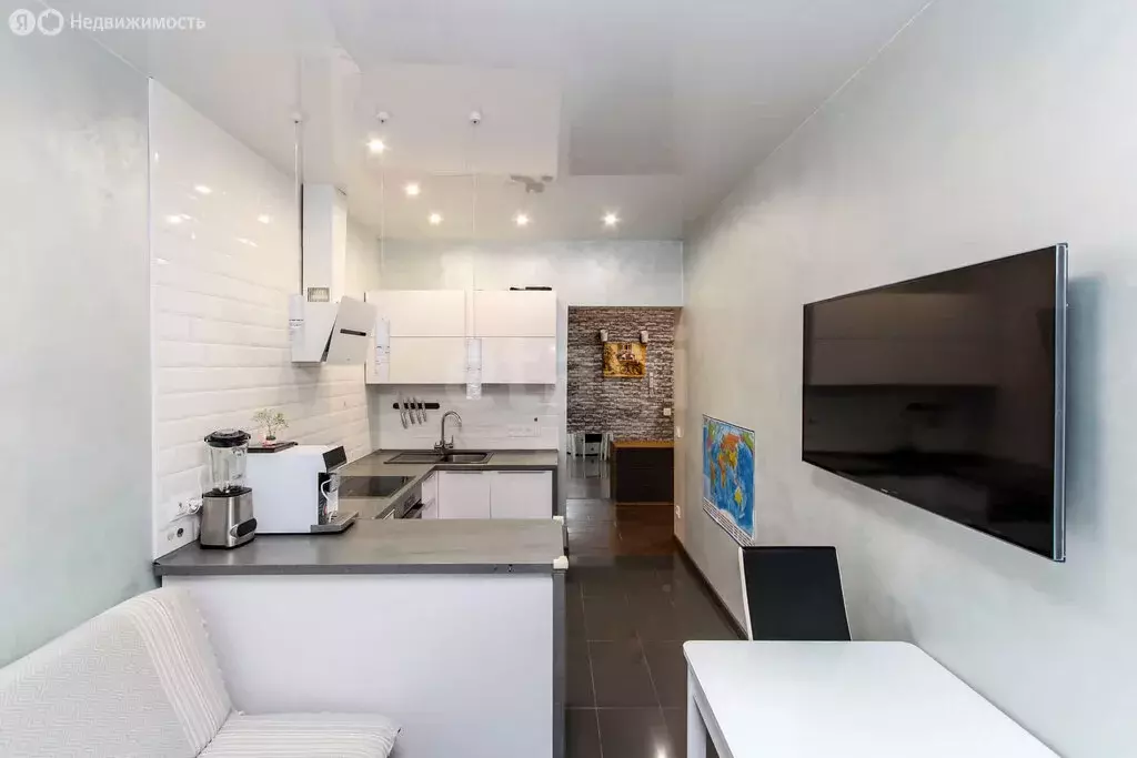 2-комнатная квартира: Тюмень, улица Беляева, 37 (60 м) - Фото 1