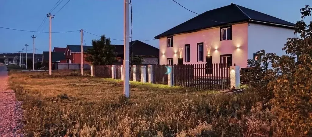 Таунхаус в Башкортостан, Уфимский район, Дмитриевский сельсовет, д. ... - Фото 1