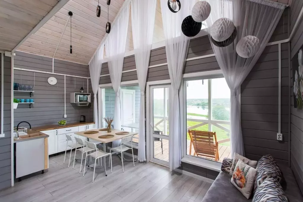 Дом в Новгородская область, Новгородский район, Савинское с/пос, д. ... - Фото 1