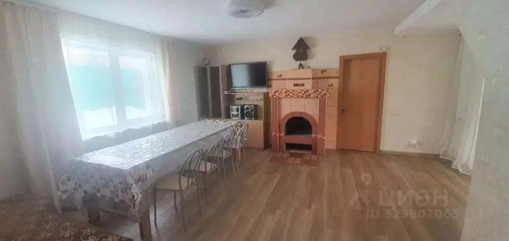 Дом в Иркутская область, Иркутск ул. Шевцова, 106 (180 м) - Фото 1