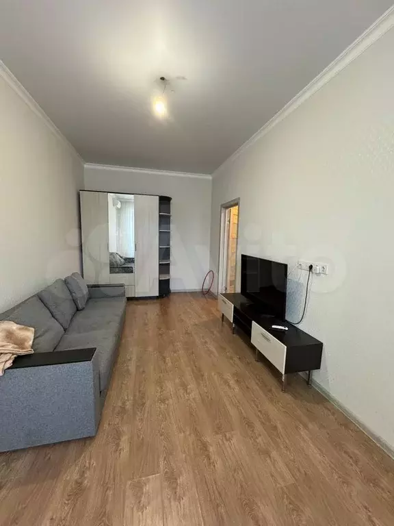 1-к. квартира, 35 м, 3/3 эт. - Фото 1