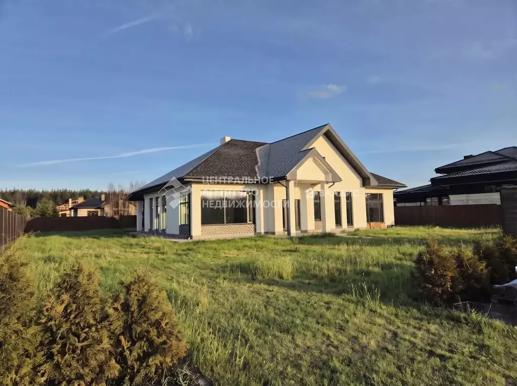 Дом в Рязанская область, Рязанский муниципальный округ, пос. Варские, ... - Фото 1