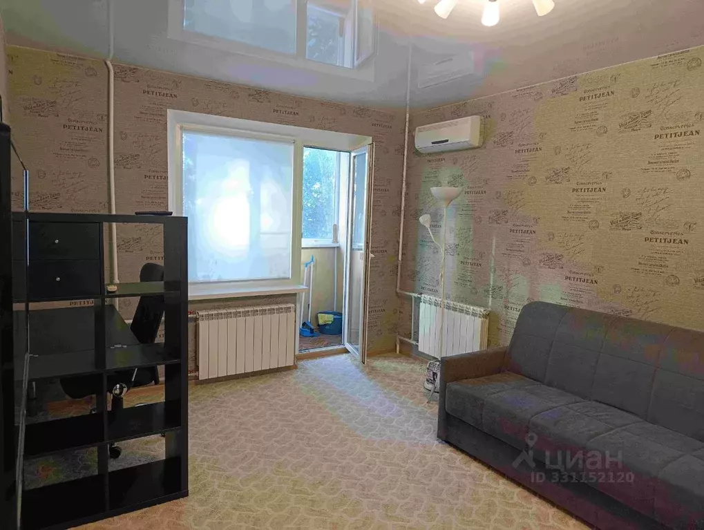 1-к кв. Волгоградская область, Волгоград ул. Космонавтов, 49 (37.0 м) - Фото 1