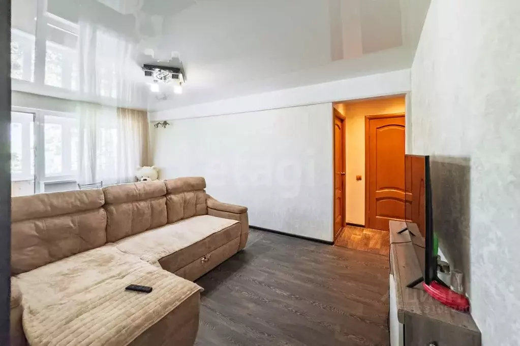 3-к кв. Ульяновская область, Ульяновск просп. Гая, 86 (58.4 м) - Фото 1