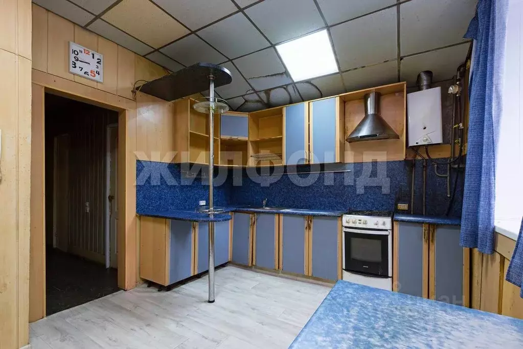 3-к кв. Новосибирская область, Новосибирск ул. Аэропорт, 20 (81.1 м) - Фото 0