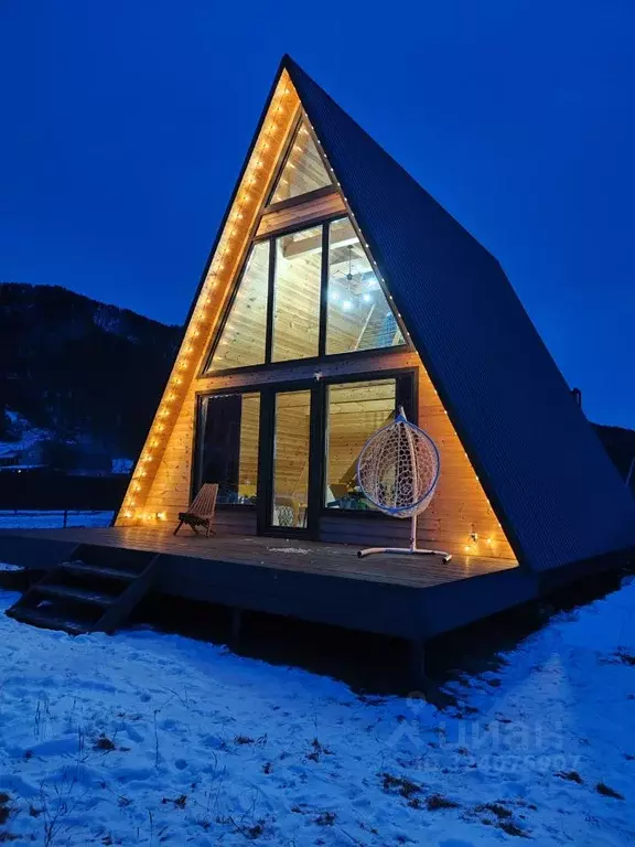 Дом в Алтай, Чемальский район, Элекмонарское с/пос, с. Элекмонар ул. ... - Фото 1