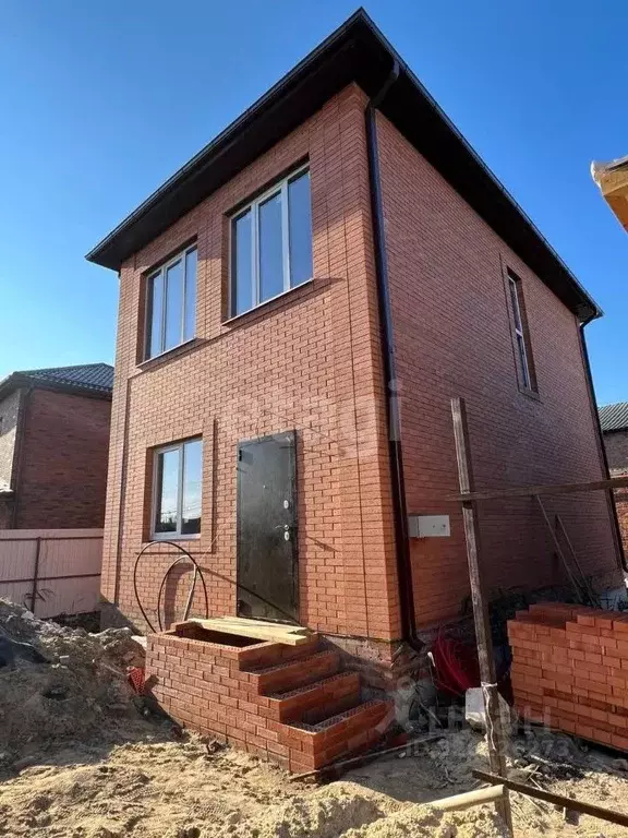 Дом в Ростовская область, Батайск Комсомольский жилой комплекс (100 м) - Фото 1