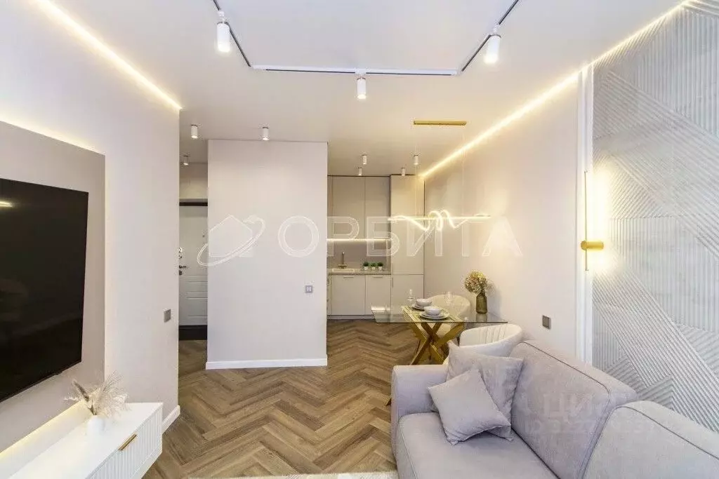 1-к кв. Тюменская область, Тюмень Новгородская ул., 22 (38.5 м) - Фото 2