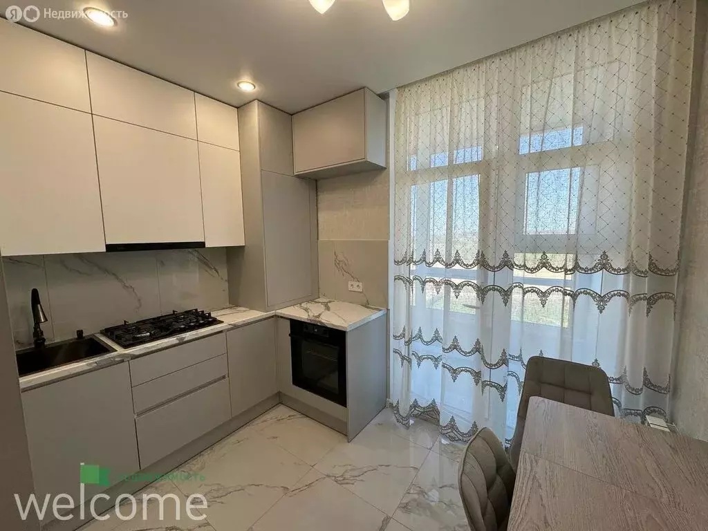 2-комнатная квартира: Ставрополь, улица Тухачевского, 33к2 (50 м) - Фото 0