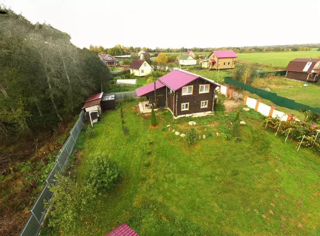 Коттедж в Ленинградская область, Лужский район, Скребловское с/пос, д. ... - Фото 1
