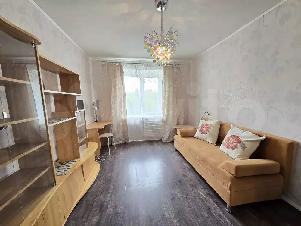 Комната 13,4 м в 2-к., 6/9 эт. - Фото 1