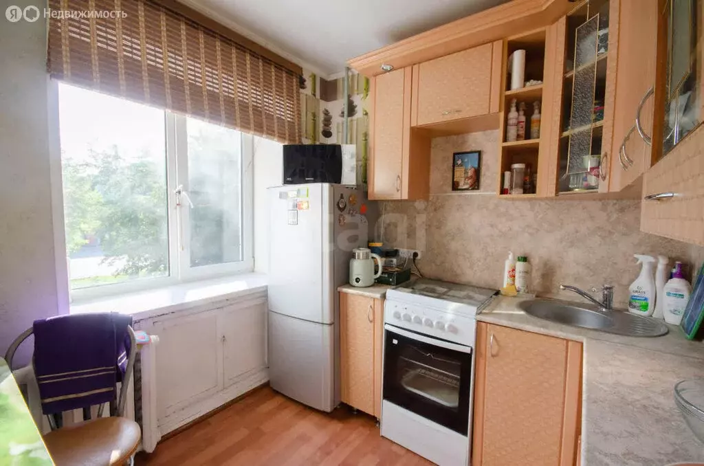 3-комнатная квартира: Ялуторовск, улица Ленина, 35 (42 м) - Фото 1