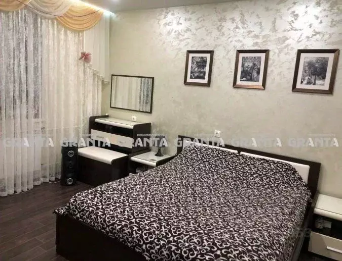 2-к кв. Красноярский край, Красноярск Уютный пер., 7 (52.7 м) - Фото 1