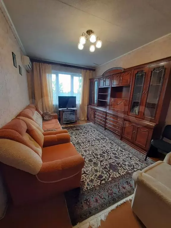 2-к. квартира, 46 м, 4/9 эт. - Фото 0