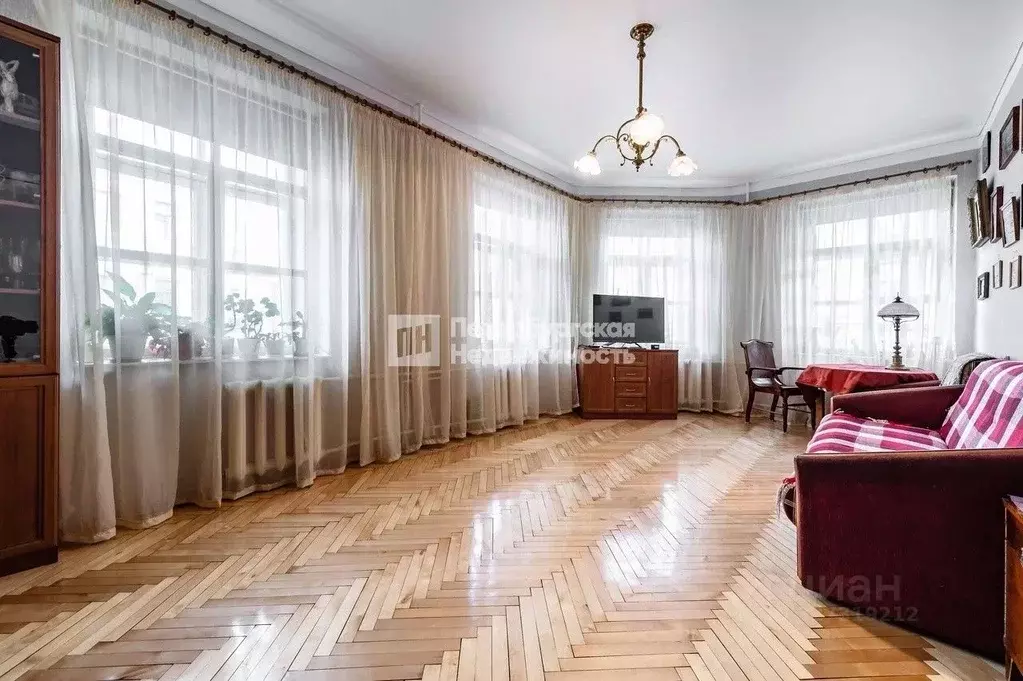 3-к кв. Санкт-Петербург Английский просп., 43 (85.1 м) - Фото 1