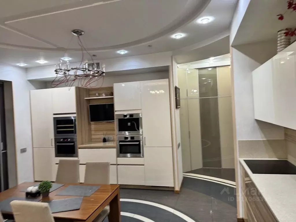 3-к кв. Москва Истринская ул., 8к3 (120.0 м) - Фото 1