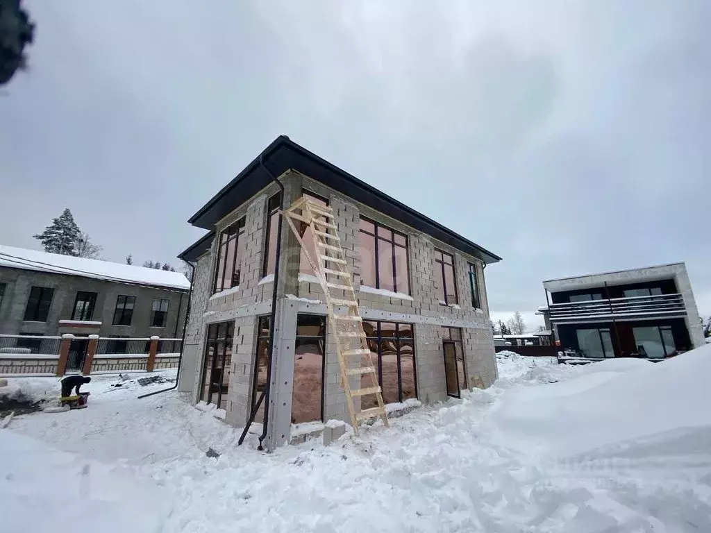 Дом в Московская область, Красногорск городской округ, Нахабино пгт ... - Фото 1