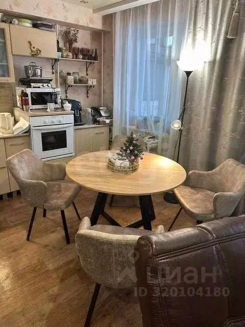 4-к кв. Пермский край, Пермь ул. Докучаева, 36 (82.5 м) - Фото 0