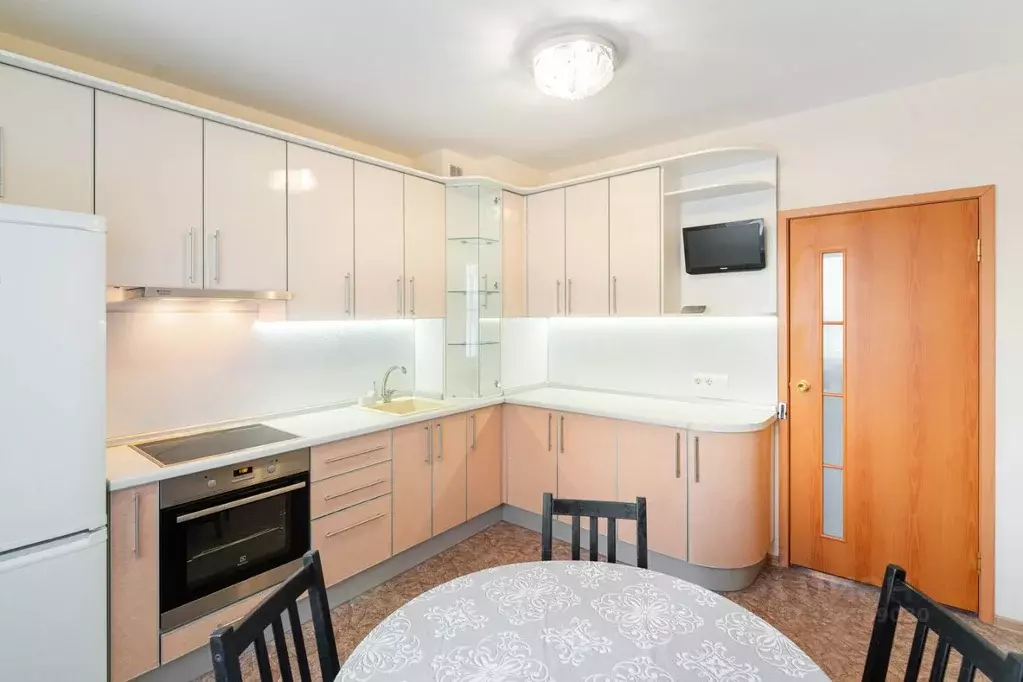 3-к кв. Омская область, Омск просп. Королева, 24к1 (79.6 м) - Фото 2