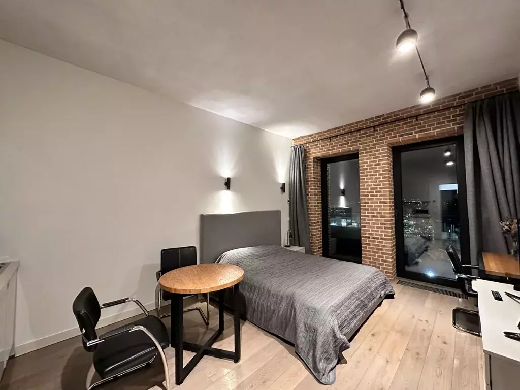 Студия Санкт-Петербург наб. Макарова, 60 (31.0 м) - Фото 1