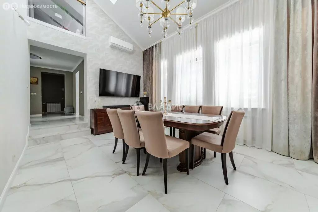 Дом в посёлок Александровская, Первомайский переулок, 6 (203 м) - Фото 1