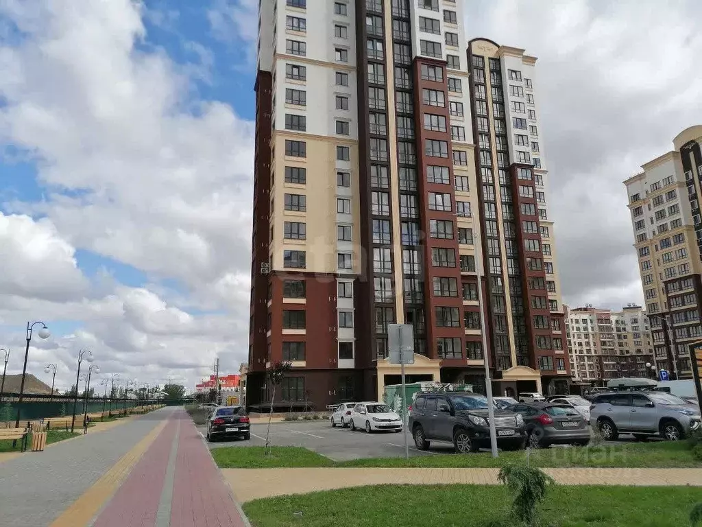 3-к кв. Крым, Симферопольский район, с. Мирное ул. Крымской Весны ... - Фото 0