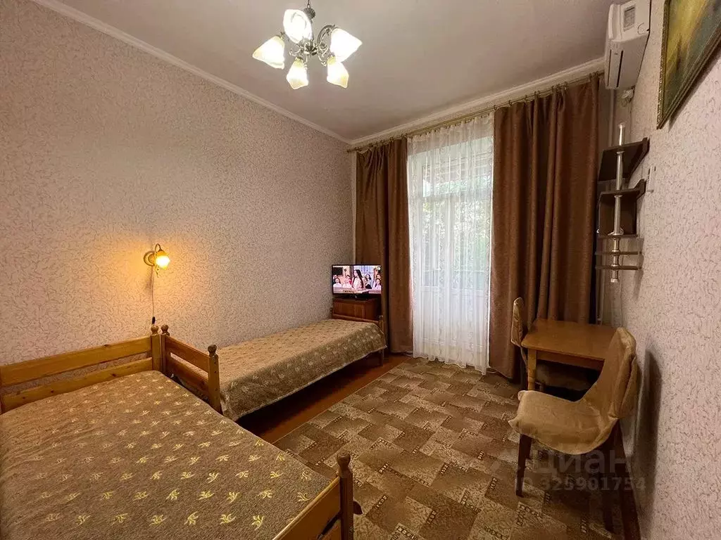 2-к кв. Крым, Феодосия муниципальный округ, Орджоникидзе пгт ул. ... - Фото 1