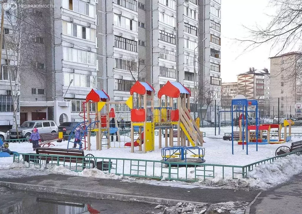 2-комнатная квартира: Тюмень, улица Федюнинского, 13 (48 м) - Фото 2